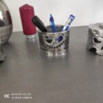 Piston pot à crayons