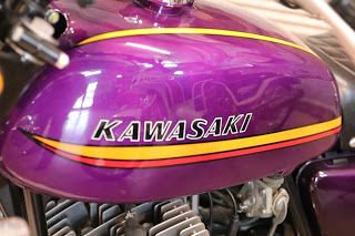 Accessoires moto Kawasaki pour garage et rangement