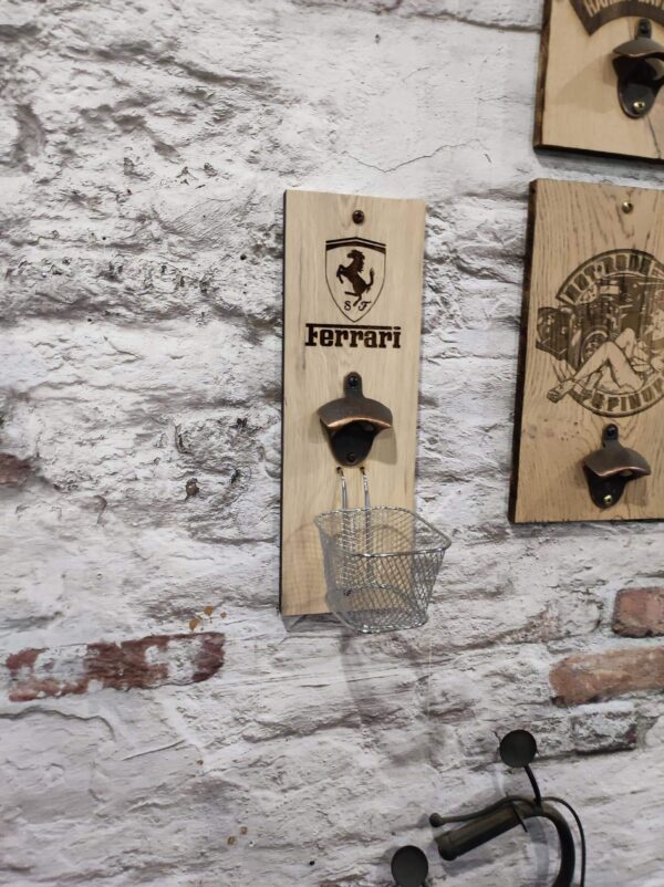 décapsuleur Ferrari