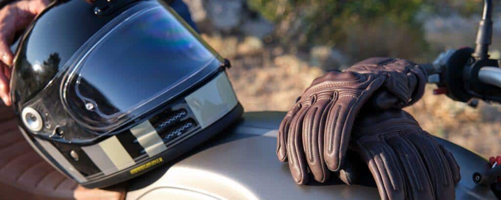 les accessoires obligatoires du motard
