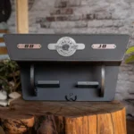 Support casque moto en bois avec logo indien