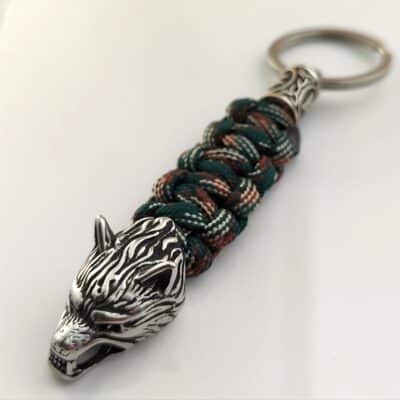 Porte-clés Viking en métal gravé style runes nordiques – Accessoire motard porte-bonheur idéal comme cadeau à petit prix