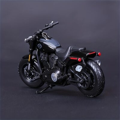 Modèle réduit Harley Fat Bob 114 – Réplique 1:18 Maisto en métal moulé, moto déco de collection pour amateurs de Harley-Davidson