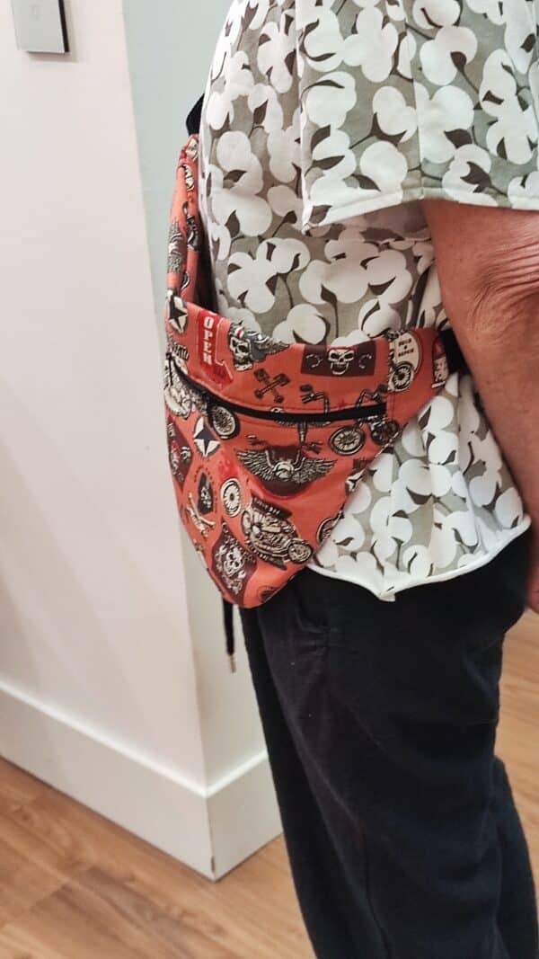 Sac banane motard réversible fait main avec motif biker old school et skulls