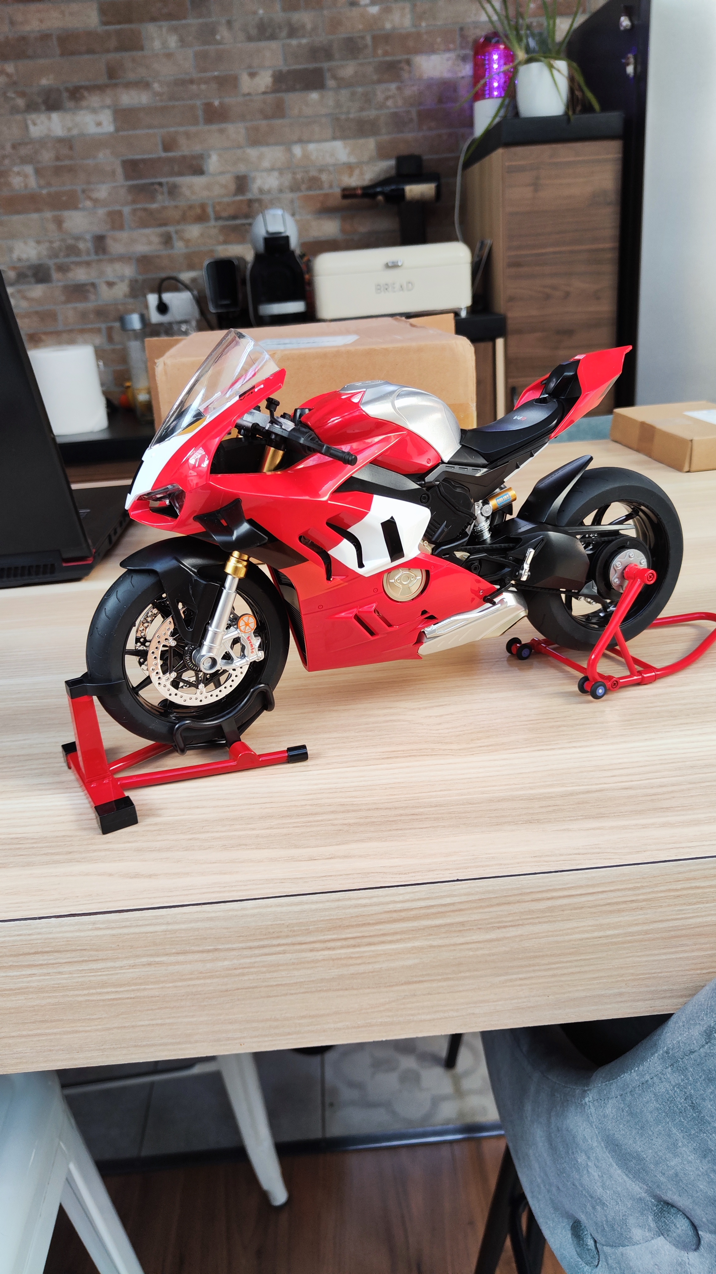 Miniature Ducati V4S
