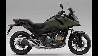 Honda Transalp 750 2026 en roulage — trail et route mixte, permis A2